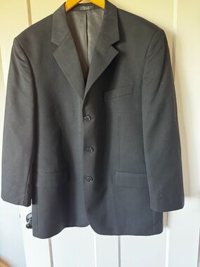 Jones New York Black Three-Button Notch Lapel Blazer